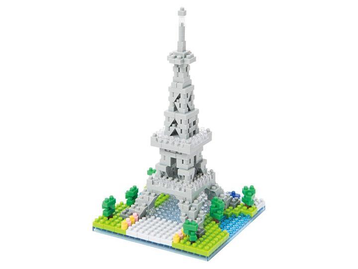 World Famous Buildings Nanoblock Collection Series Paris, Banks of the Seine